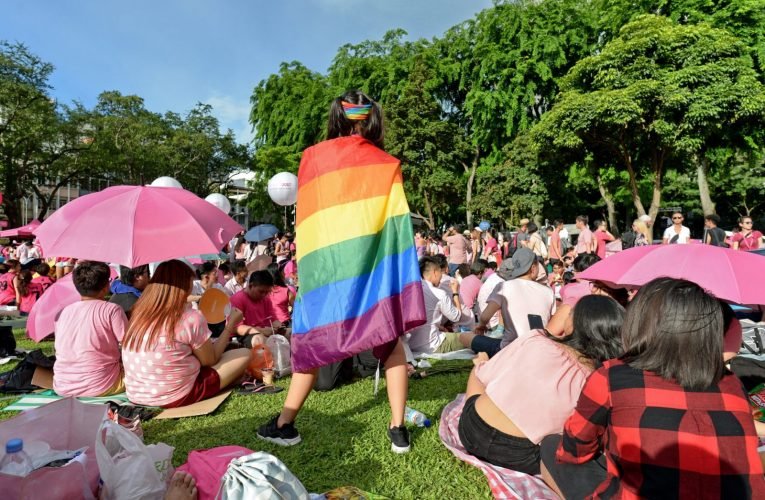 Singapore court upholds law that illegalize gay sex