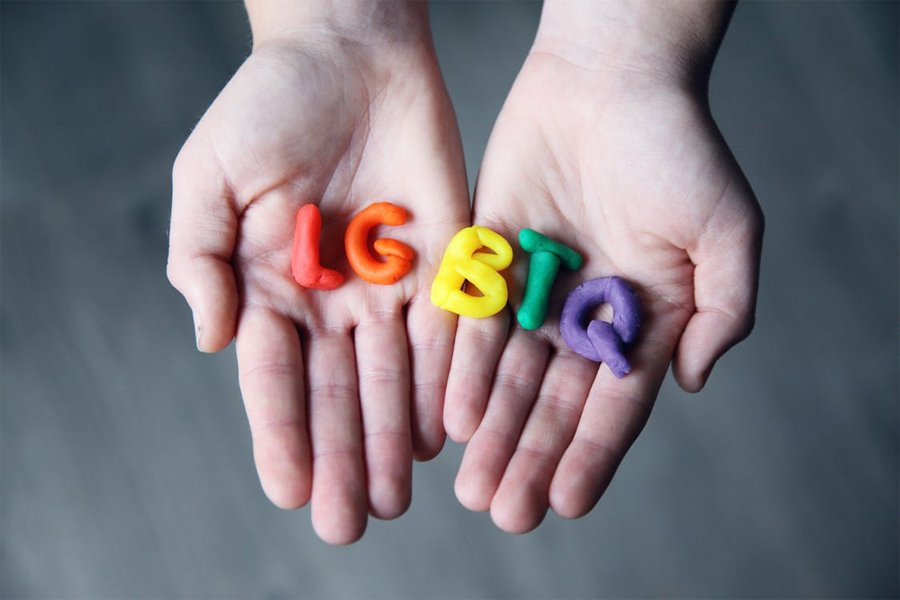 Canada makes it easier for same sex LGBTQ couples to obtain citizenship for children born abroad